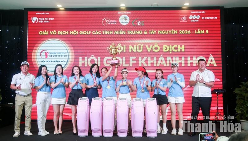 Hội Golf Khánh Hòa giành chức vô địch đồng đội nữ.
